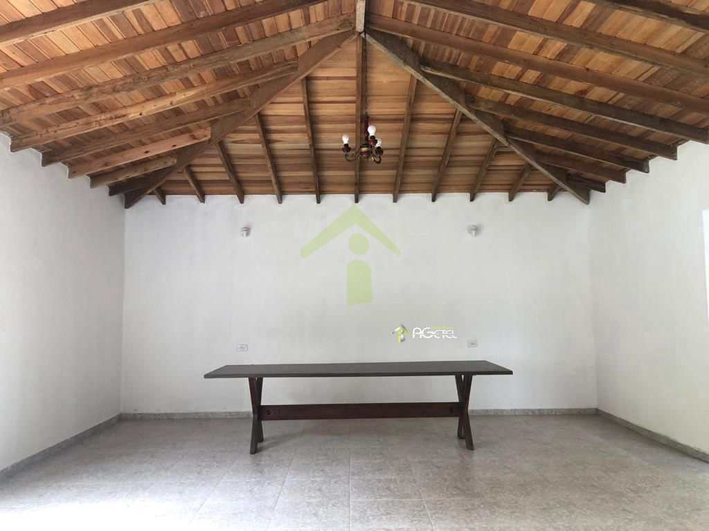 Chácara em Embu-Guaçu, no bairro Chácara Bonanza