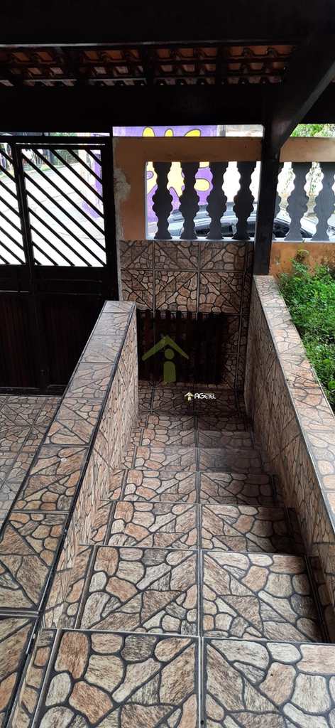 Sobrado em Embu-Guaçu, no bairro Cipó