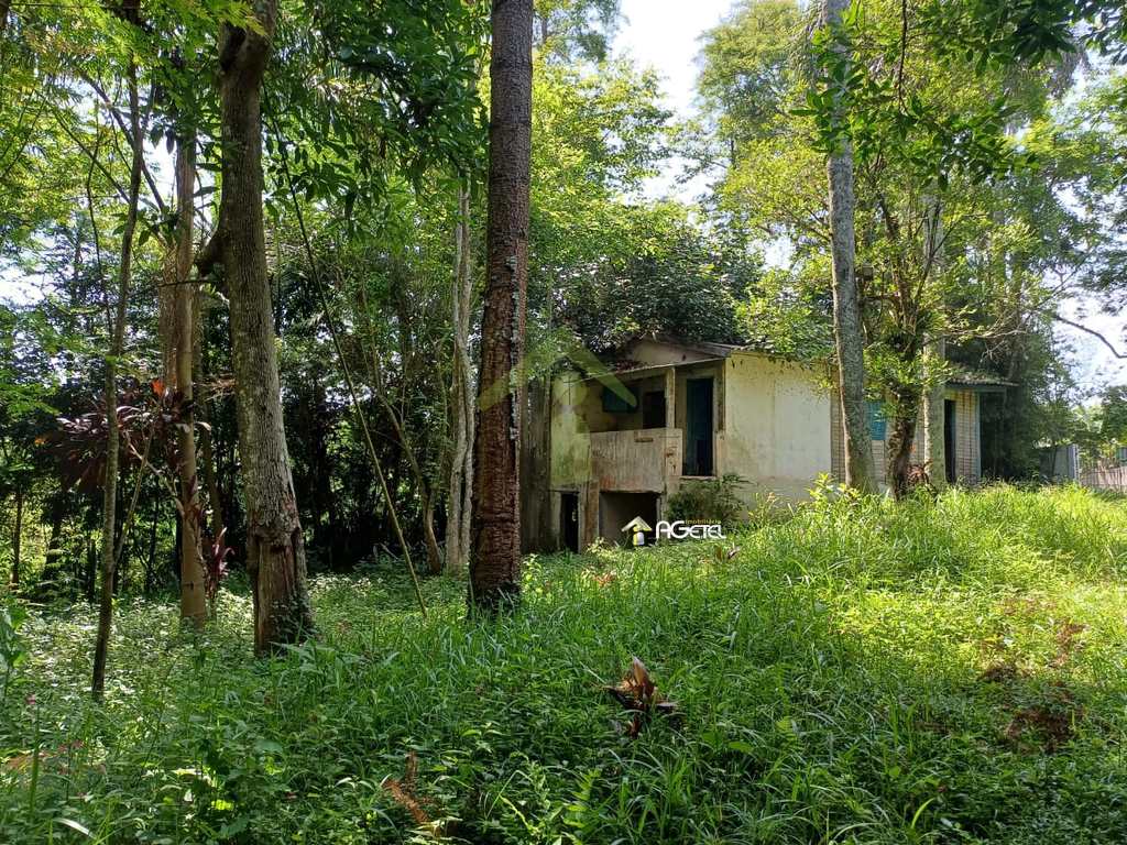 Terreno em Embu-Guaçu, no bairro Mombaça