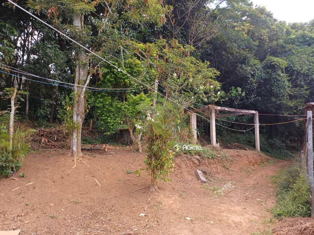 Chácara em Itapecerica da Serra, no bairro Cidade Santa Júlia
