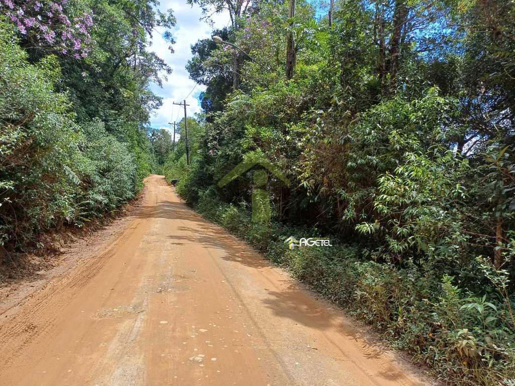 Chácara em Embu-Guaçu, no bairro Penteado