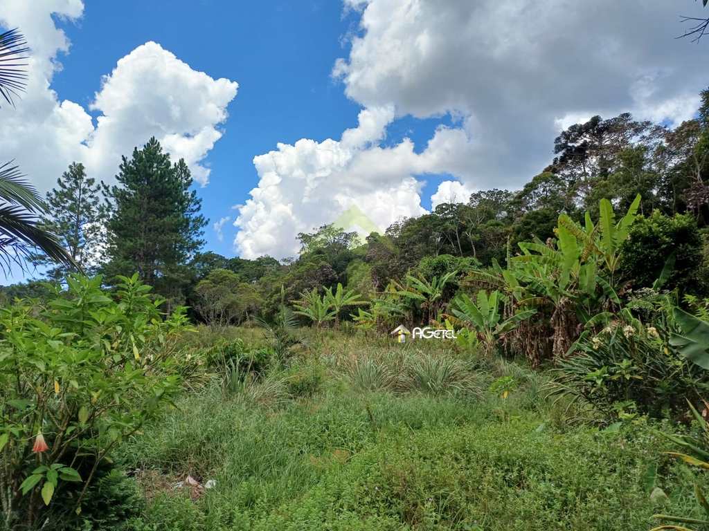 Chácara em Embu-Guaçu, no bairro Penteado
