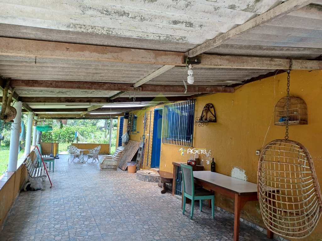 Chácara em Embu-Guaçu, no bairro Penteado