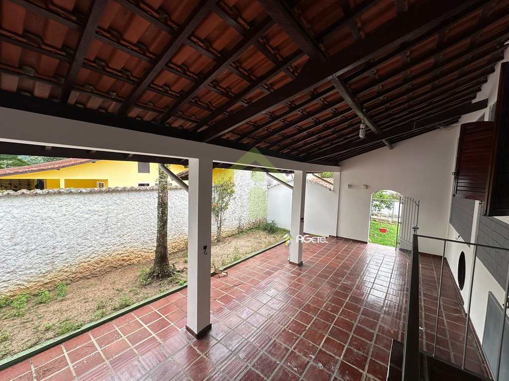 Chácara em Embu-Guaçu, no bairro Val Flor