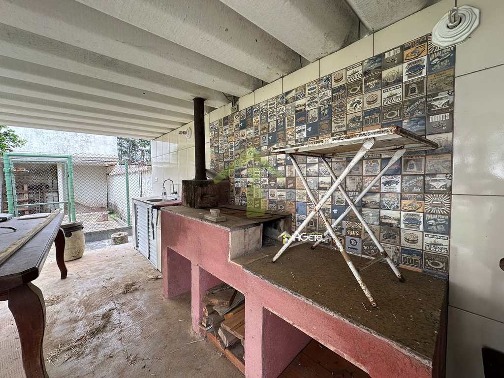 Chácara em Embu-Guaçu, no bairro Val Flor