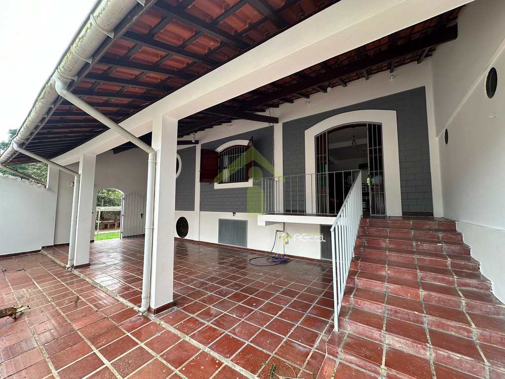 Chácara em Embu-Guaçu, no bairro Val Flor