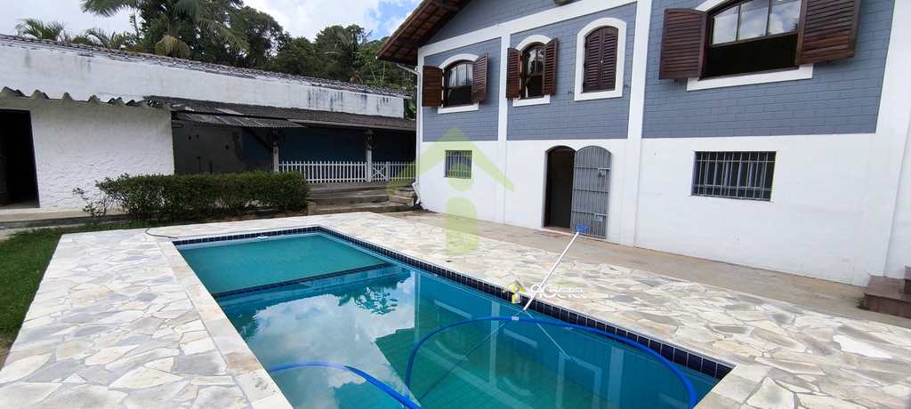 Chácara em Embu-Guaçu, no bairro Val Flor