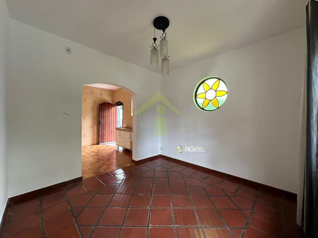 Chácara em Embu-Guaçu, no bairro Val Flor