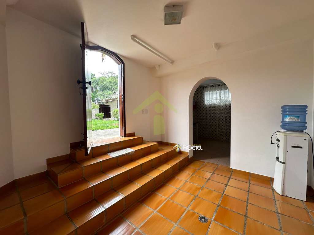 Chácara em Embu-Guaçu, no bairro Val Flor