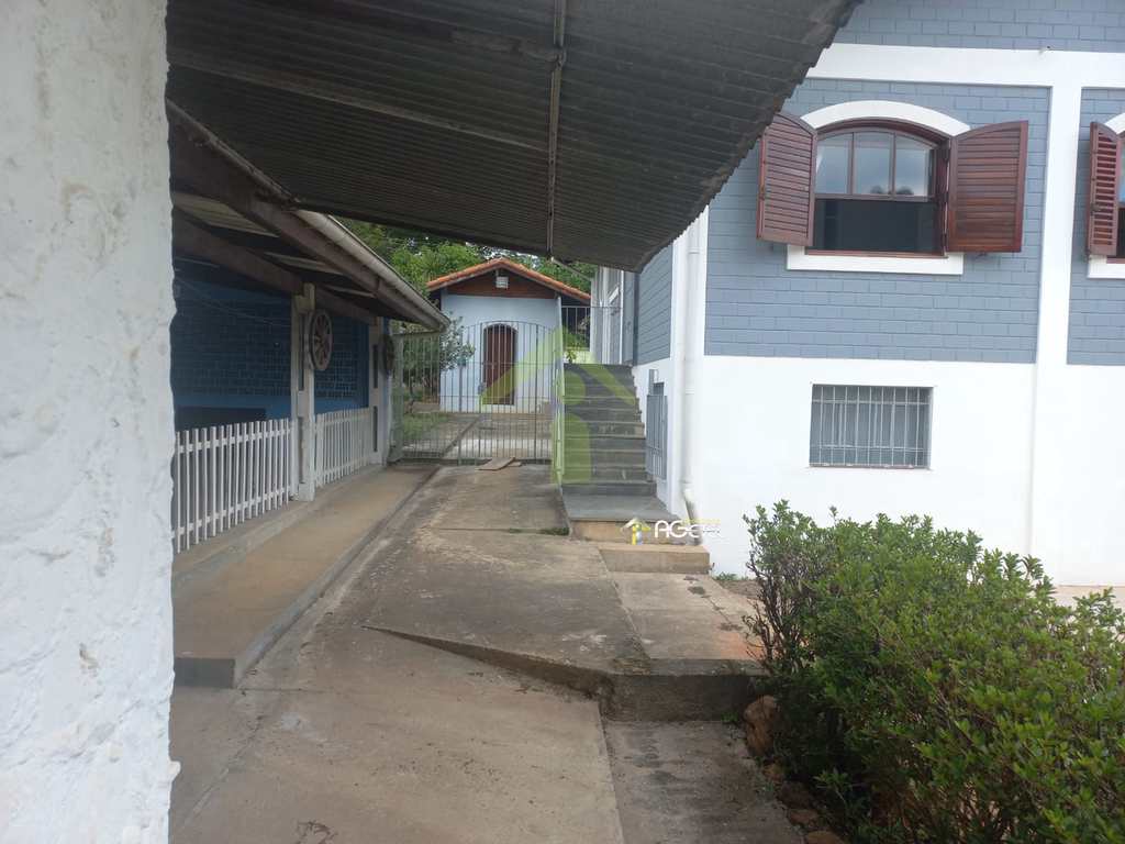 Chácara em Embu-Guaçu, no bairro Val Flor