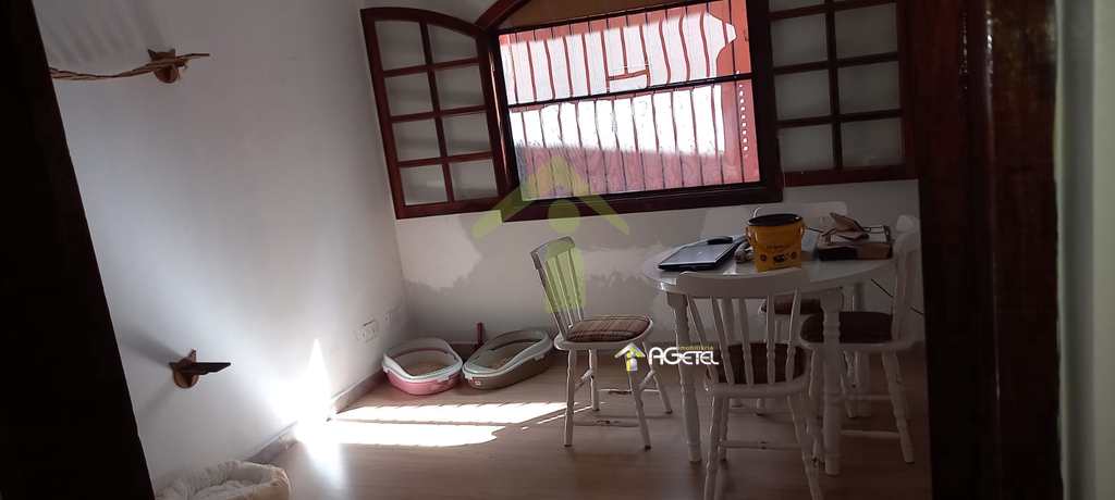 Chácara em Embu-Guaçu, no bairro Jardim Campo Alegre