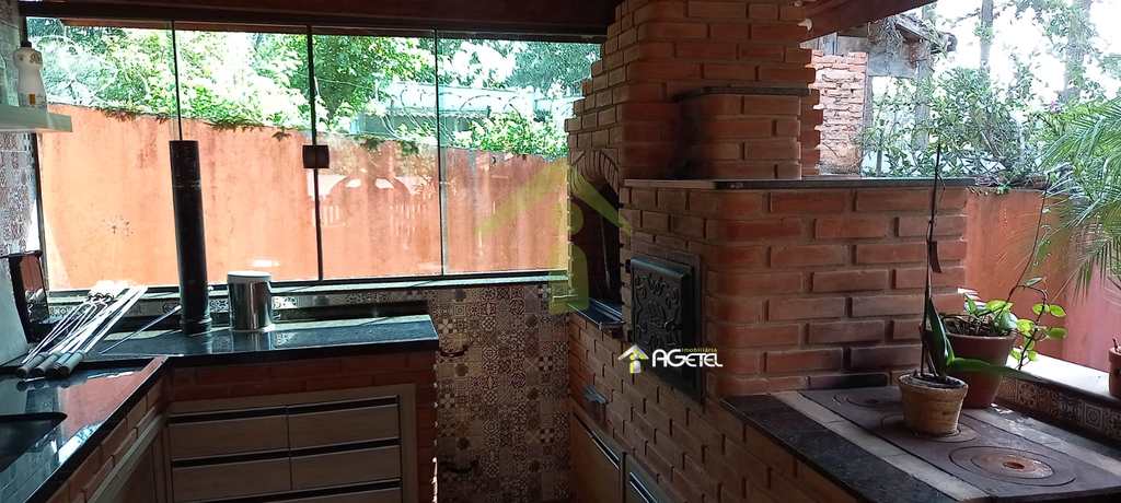Chácara em Embu-Guaçu, no bairro Jardim Campo Alegre