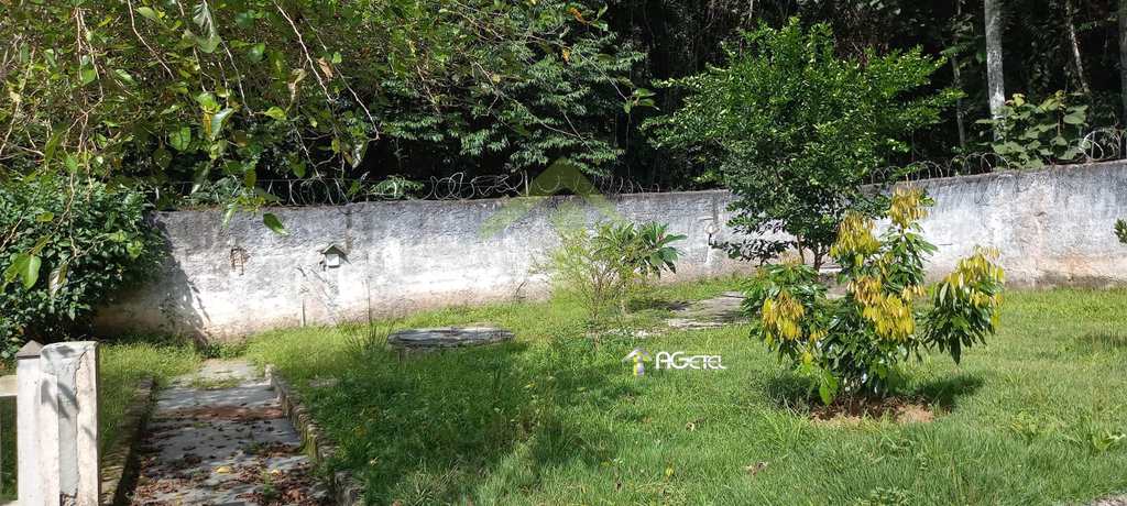 Chácara em Embu-Guaçu, no bairro Jardim Campo Alegre