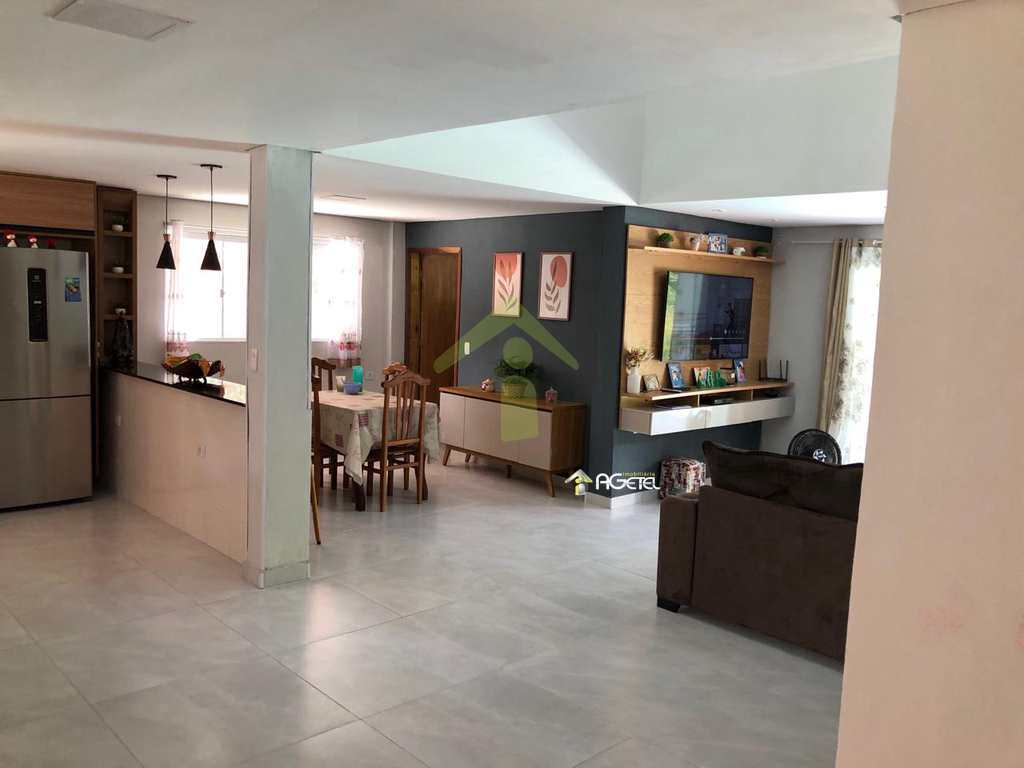 Casa de Condomínio em Embu-Guaçu, no bairro Morada Colibris