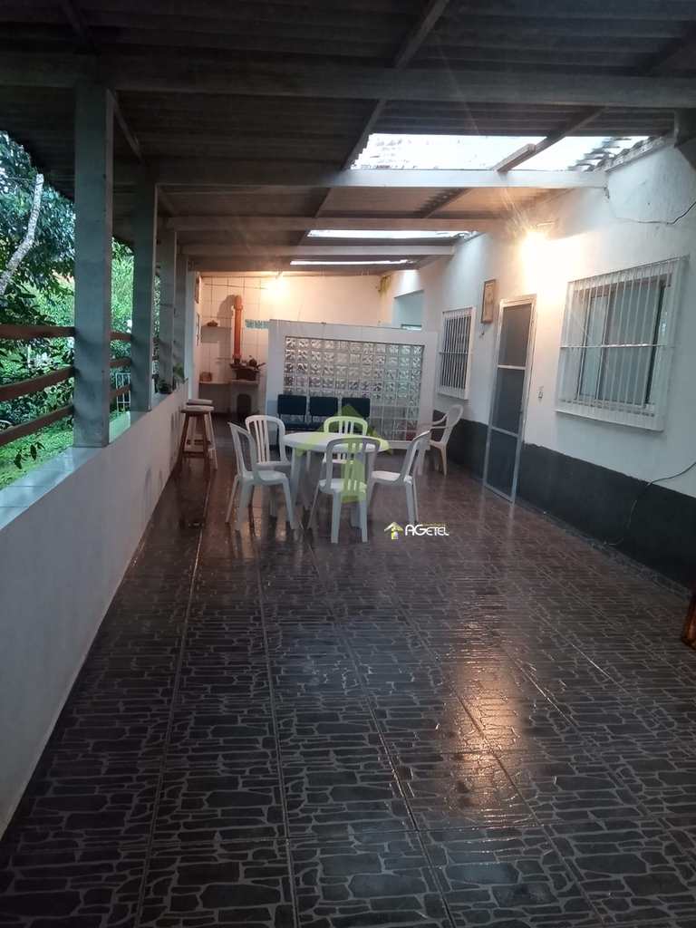Sítio em Embu-Guaçu, no bairro Jardim Tropical