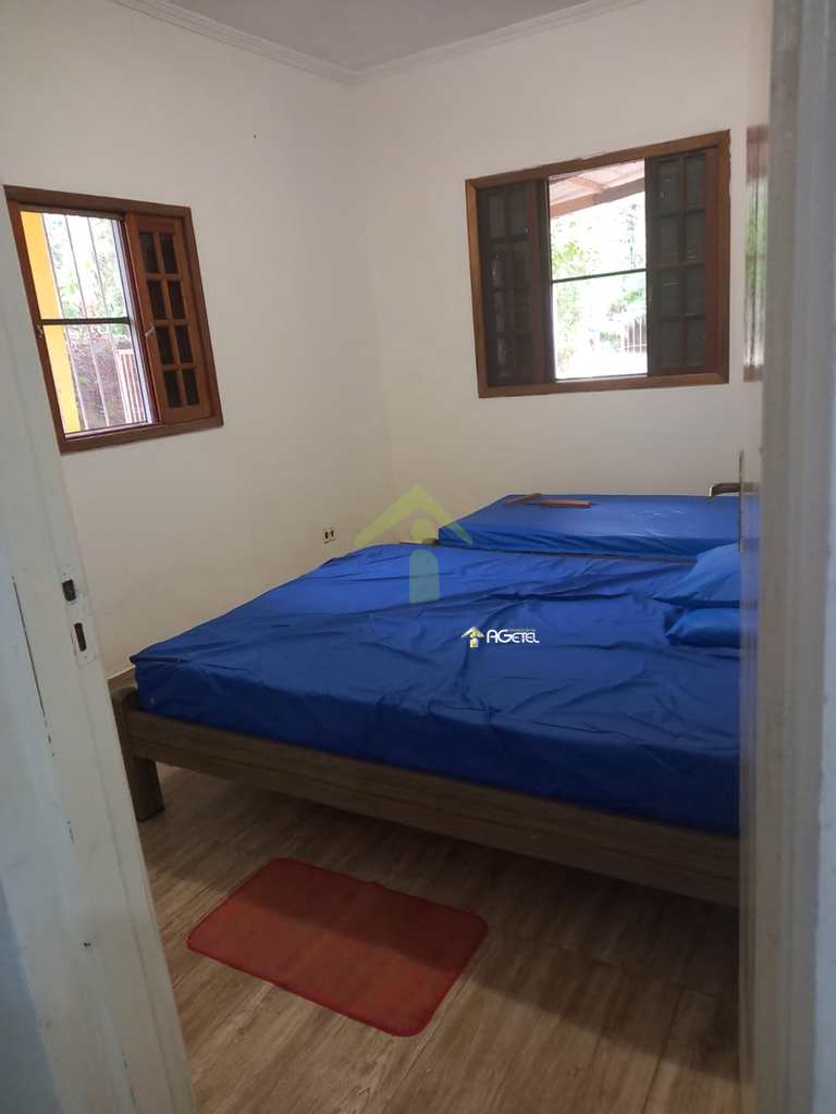 Sítio em Embu-Guaçu, no bairro Jardim Tropical