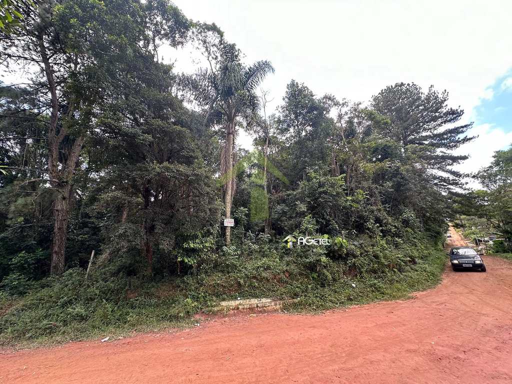 Terreno em Embu-Guaçu, no bairro Manacás