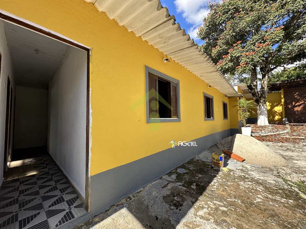 Chácara em Embu-Guaçu, no bairro Val Flor