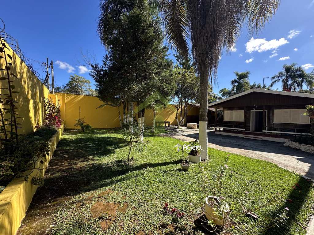 Chácara em Embu-Guaçu, no bairro Val Flor