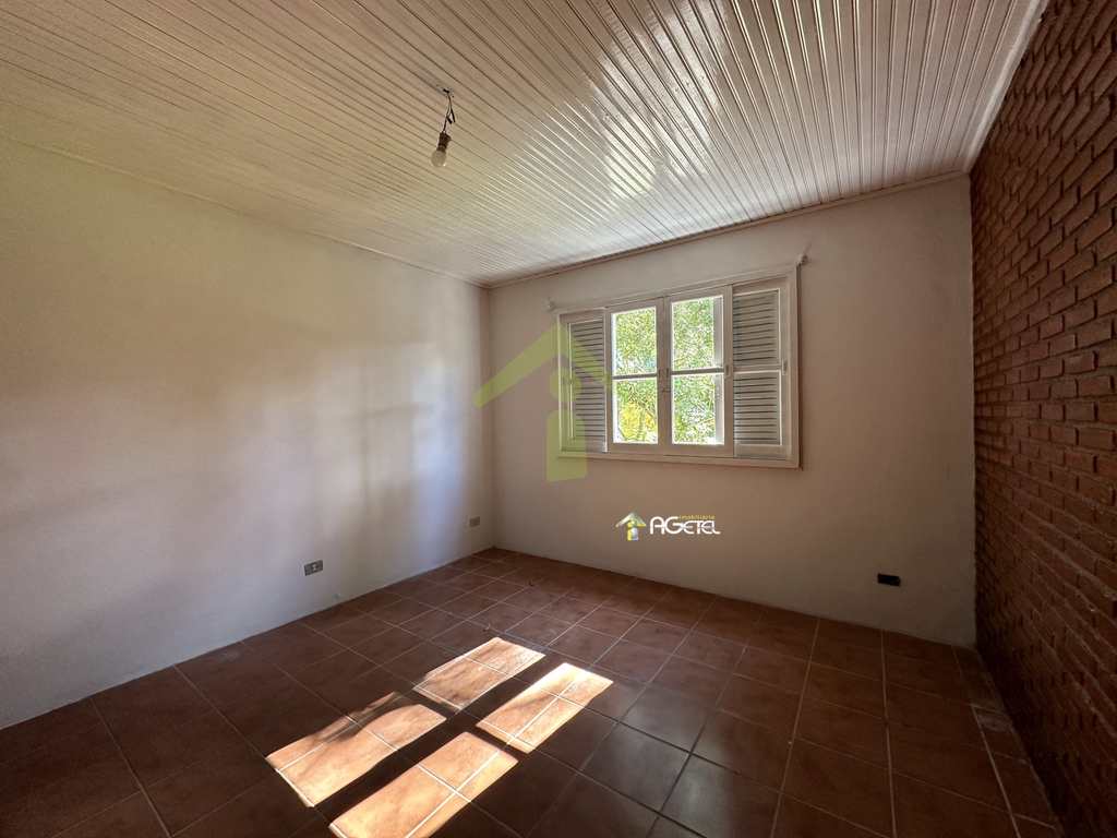 Chácara em Embu-Guaçu, no bairro Val Flor