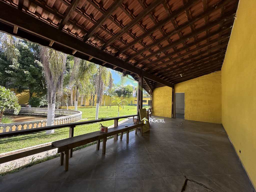 Chácara em Embu-Guaçu, no bairro Val Flor