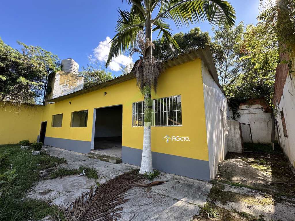 Chácara em Embu-Guaçu, no bairro Val Flor