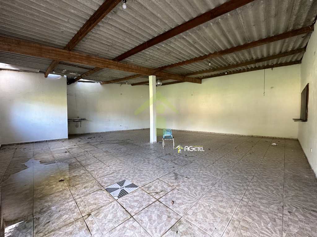 Chácara em Embu-Guaçu, no bairro Val Flor