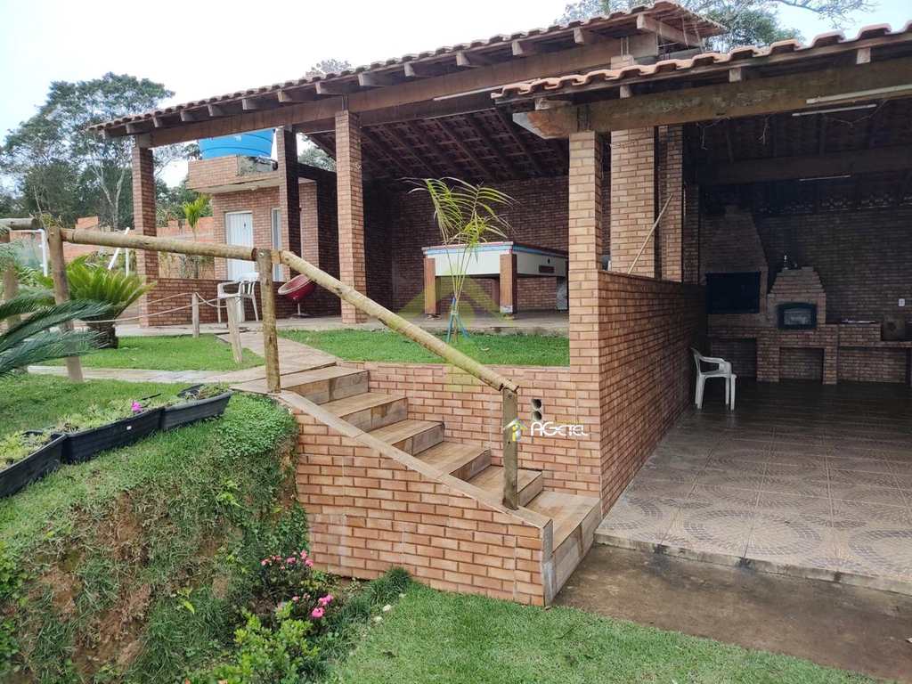 Chácara em Embu-Guaçu, no bairro Chácara Itararé