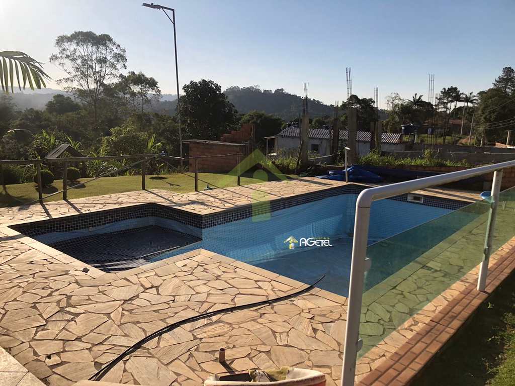Chácara em Embu-Guaçu, no bairro Chácara Itararé
