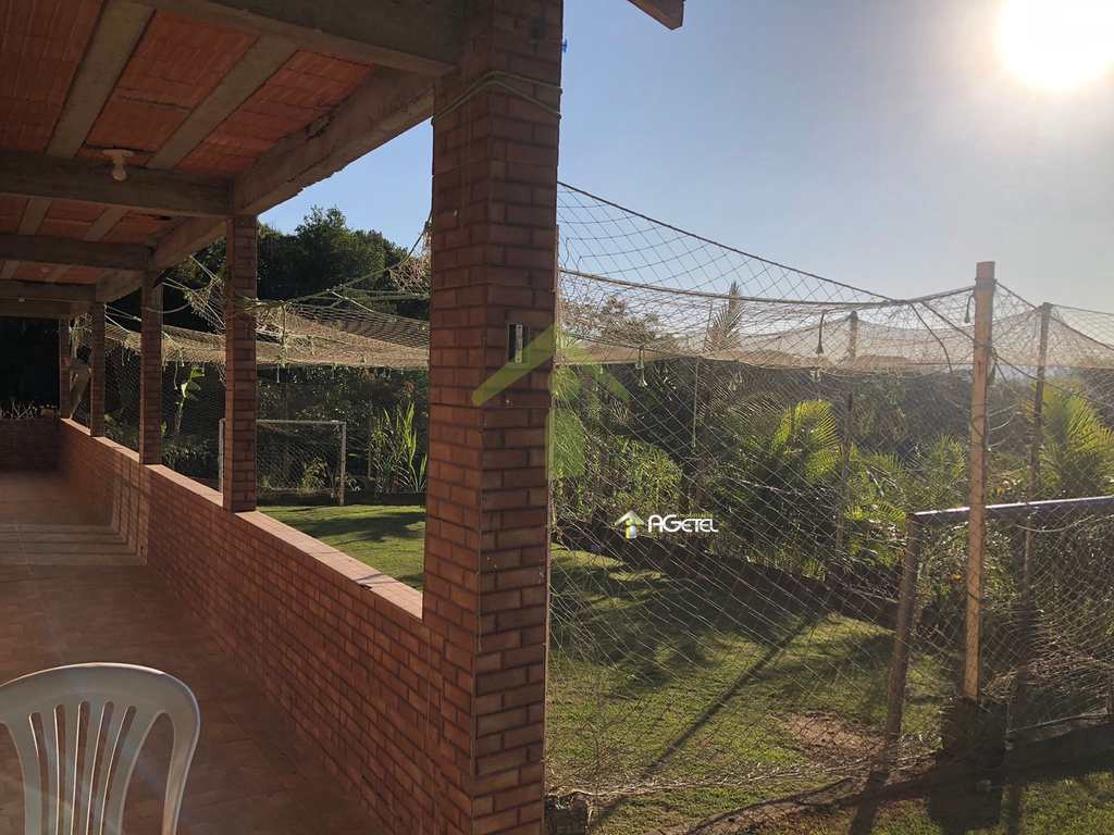 Chácara em Embu-Guaçu, no bairro Chácara Itararé