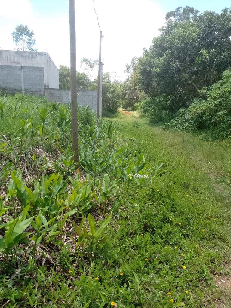 Terreno em Embu-Guaçu, no bairro Chácara Havai