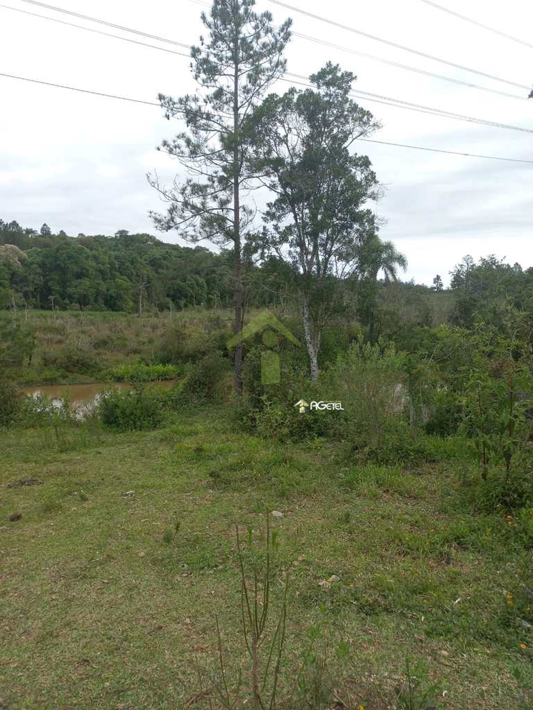 Terreno em Embu-Guaçu, no bairro Chácara Seabra