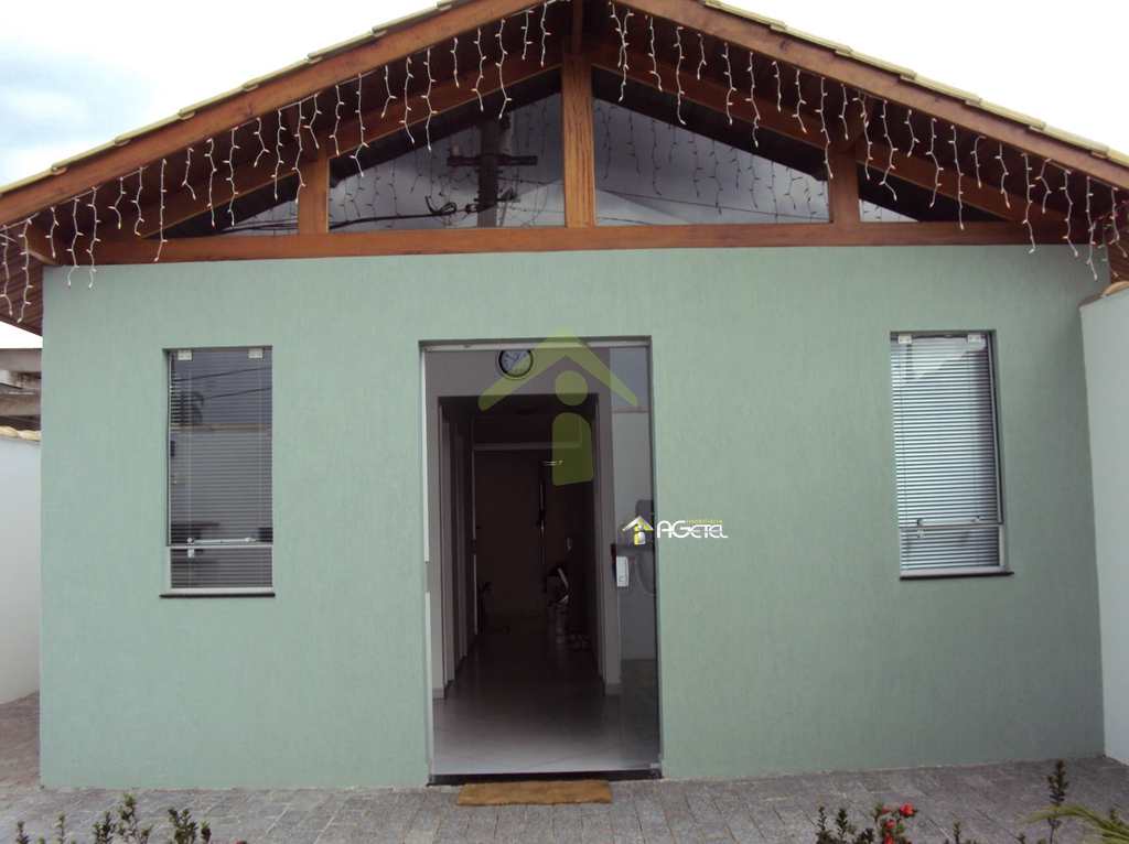 Sobrado Comercial em Embu-Guaçu, no bairro Centro