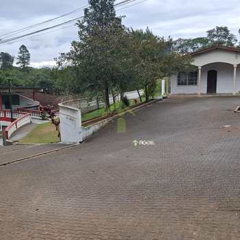 Sítio em Embu-Guaçu, bairro Vale das Fontes