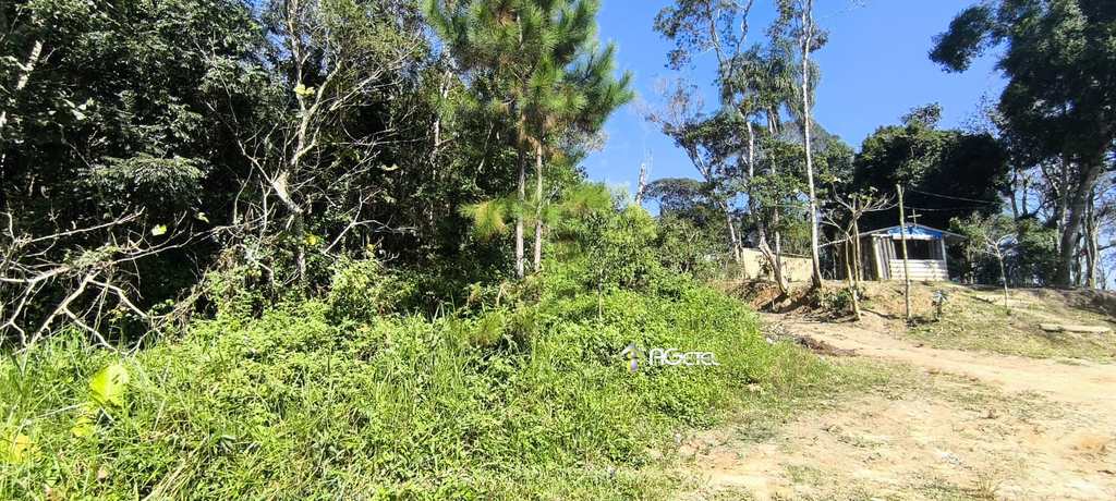 Terreno em Embu-Guaçu, no bairro Val Flor