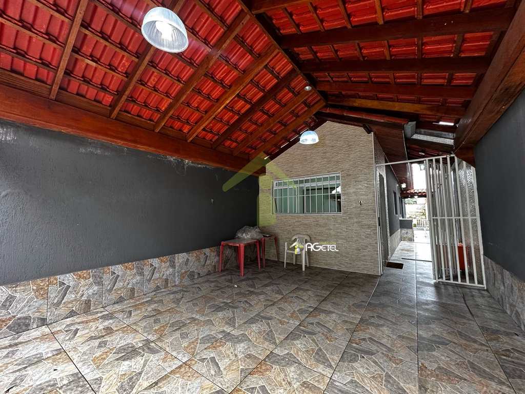 Casa em Embu-Guaçu, no bairro Chácara São José
