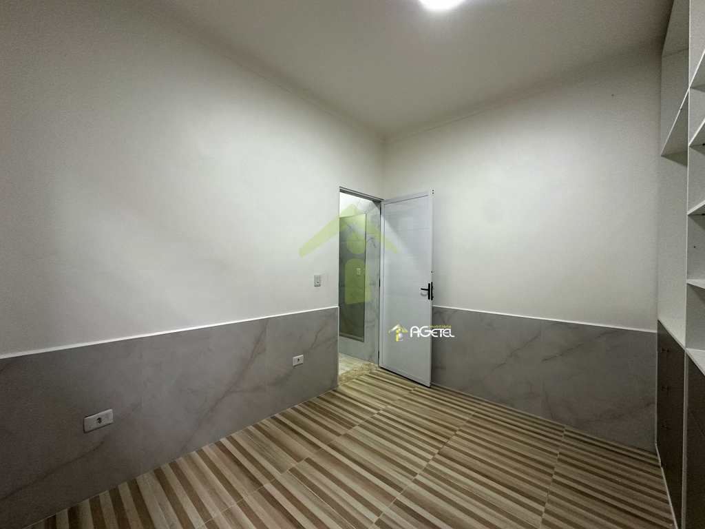 Casa em Embu-Guaçu, no bairro Chácara São José
