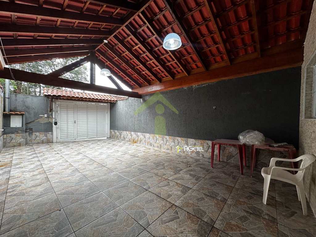 Casa em Embu-Guaçu, no bairro Chácara São José