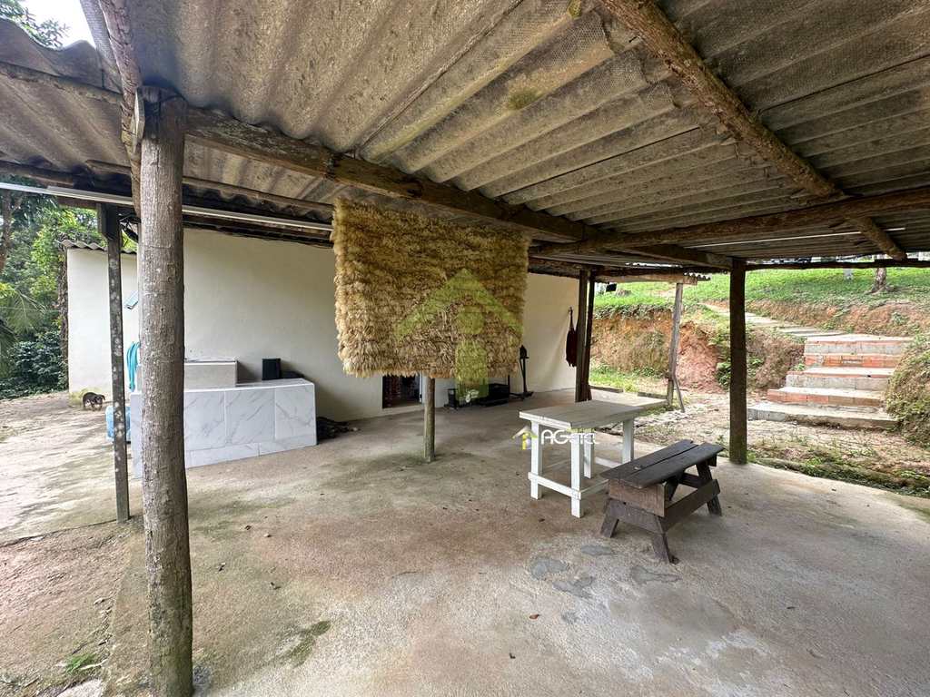 Sítio em Embu-Guaçu, no bairro Belvedere