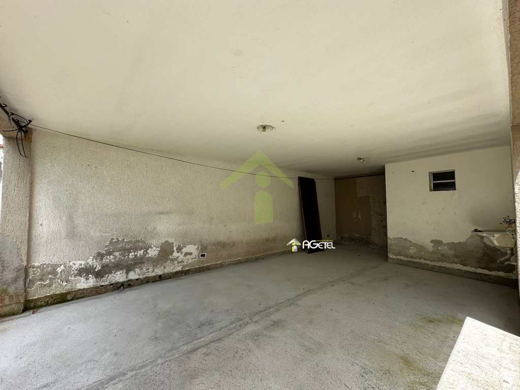 Casa em Embu-Guaçu, no bairro Jardim Emília