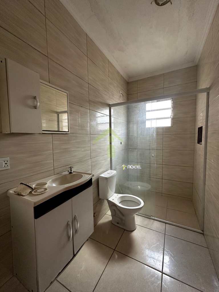 Casa em Embu-Guaçu, no bairro Jardim Emília