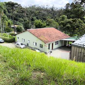 Conjunto Comercial em Embu-Guaçu, bairro Val Flor