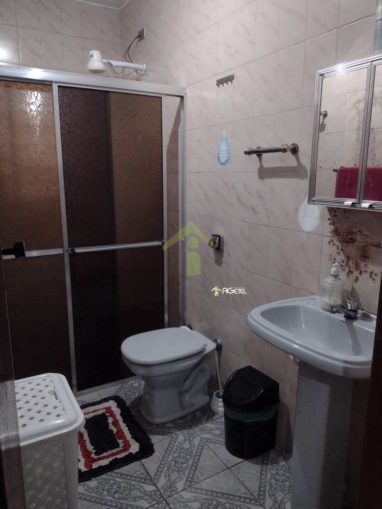 Sobrado em Embu-Guaçu, no bairro Filipinho