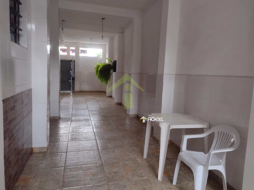 Sobrado em Embu-Guaçu, no bairro Filipinho