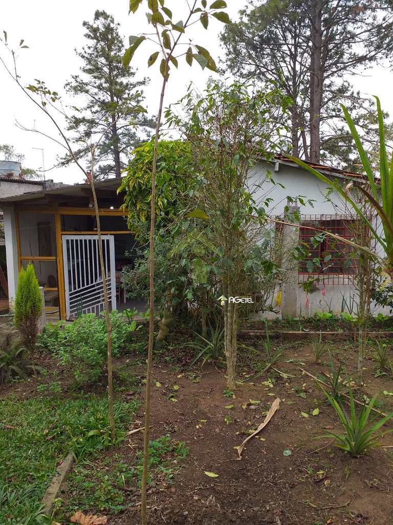 Chácara em Embu-Guaçu, no bairro Santa Isabel