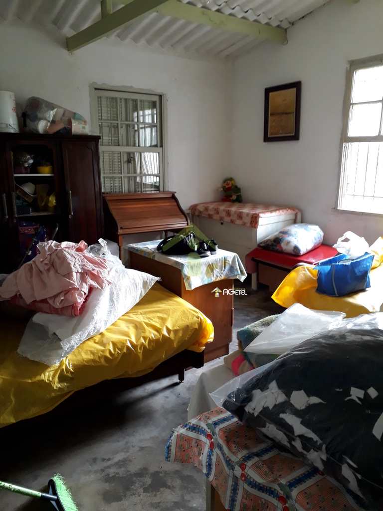Chácara em Embu-Guaçu, no bairro Santa Isabel