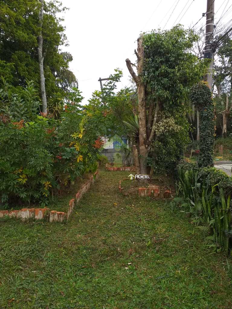 Chácara em Embu-Guaçu, no bairro Santa Isabel