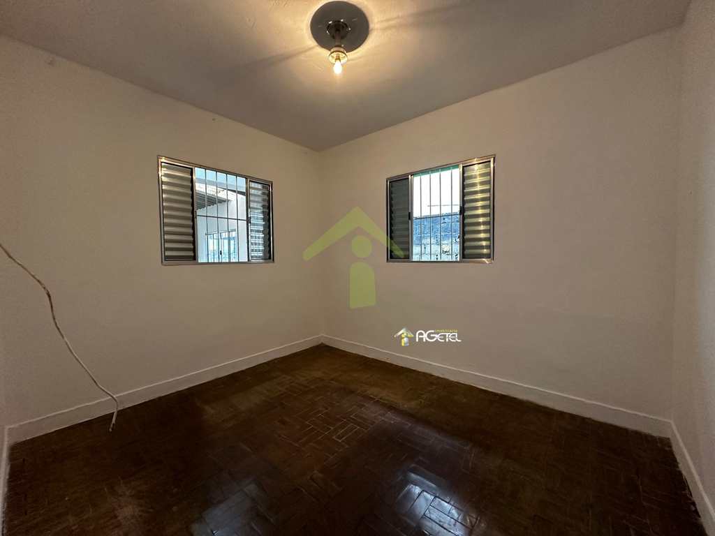 Casa em Embu-Guaçu, no bairro Jardim Emília
