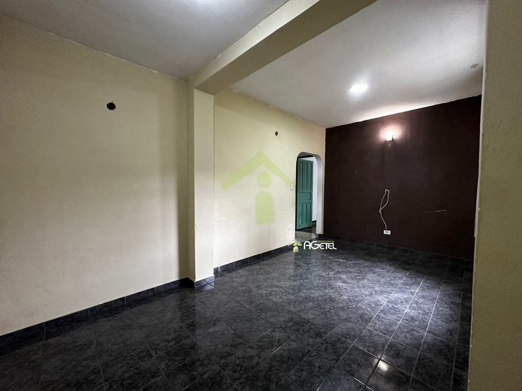 Casa em Embu-Guaçu, no bairro Jardim Emília