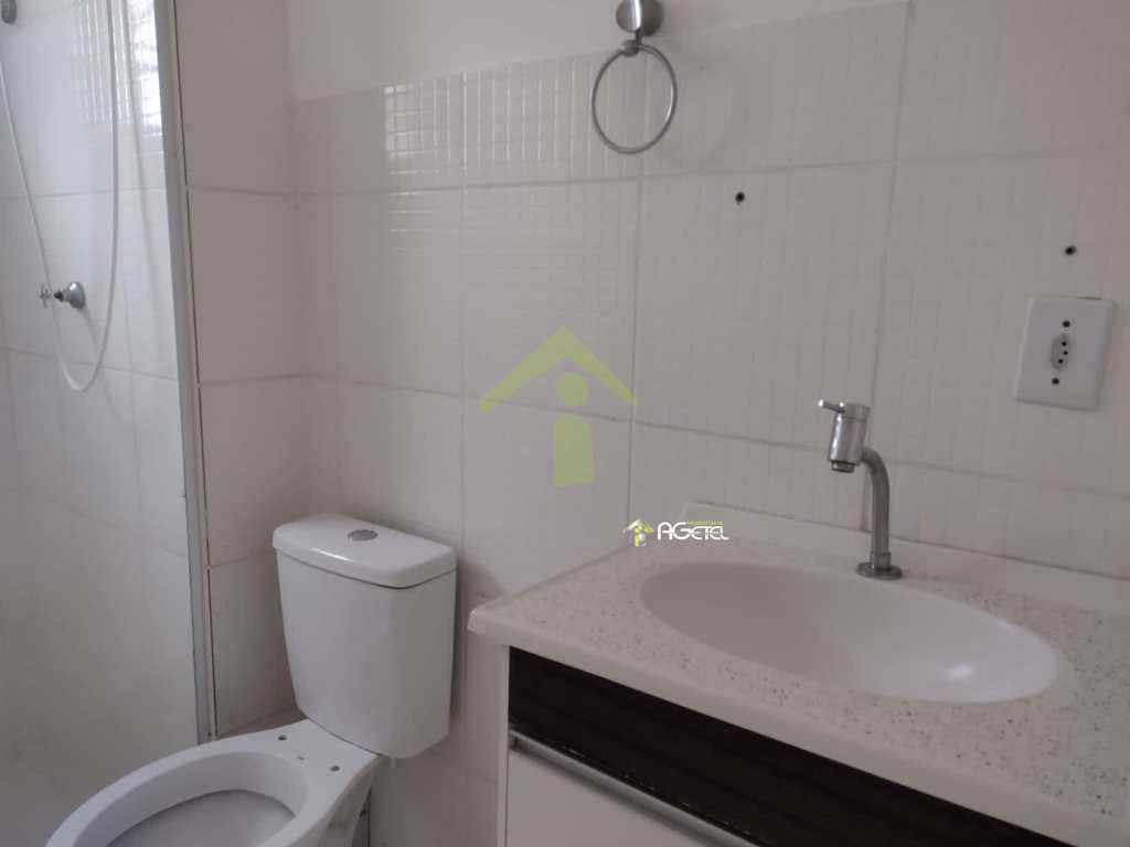 Apartamento em Embu-Guaçu, no bairro Centro